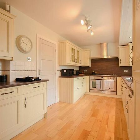 Luxurious & Tranquil Riverside Getaway Great Harwood Exterior photo