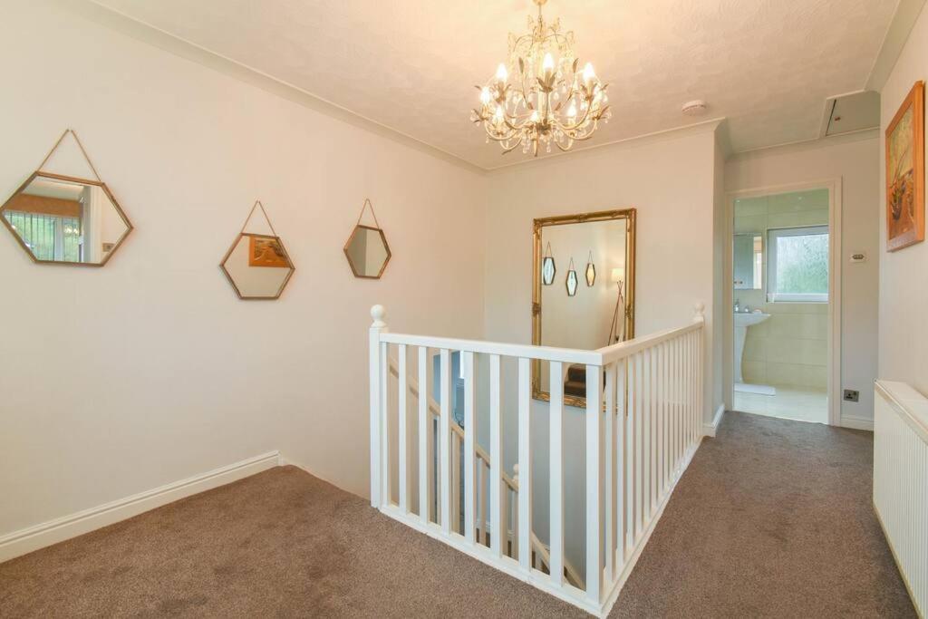 Luxurious & Tranquil Riverside Getaway Great Harwood Exterior photo